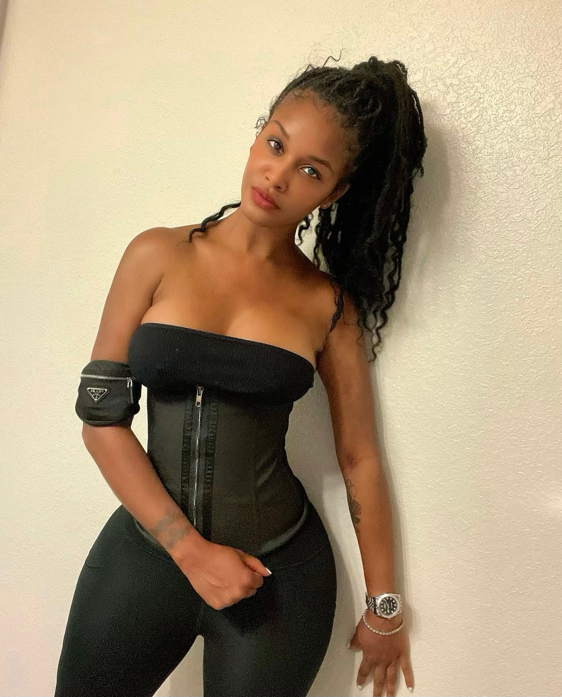 ‘Double Compression” waist trainer with zipper